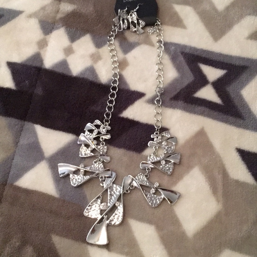 Brand new necklace with earrings
